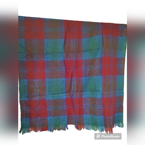 Creagatan Scottish tartan mohair throw - Picture 3 of 3